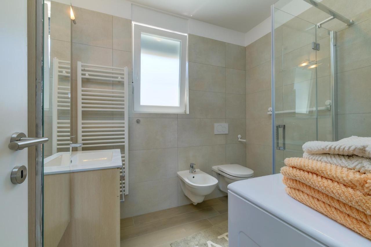 Apartments Hemetek ヴェリ・ロシニュ エクステリア 写真