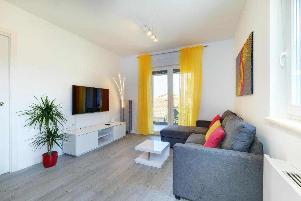 Apartments Hemetek ヴェリ・ロシニュ エクステリア 写真