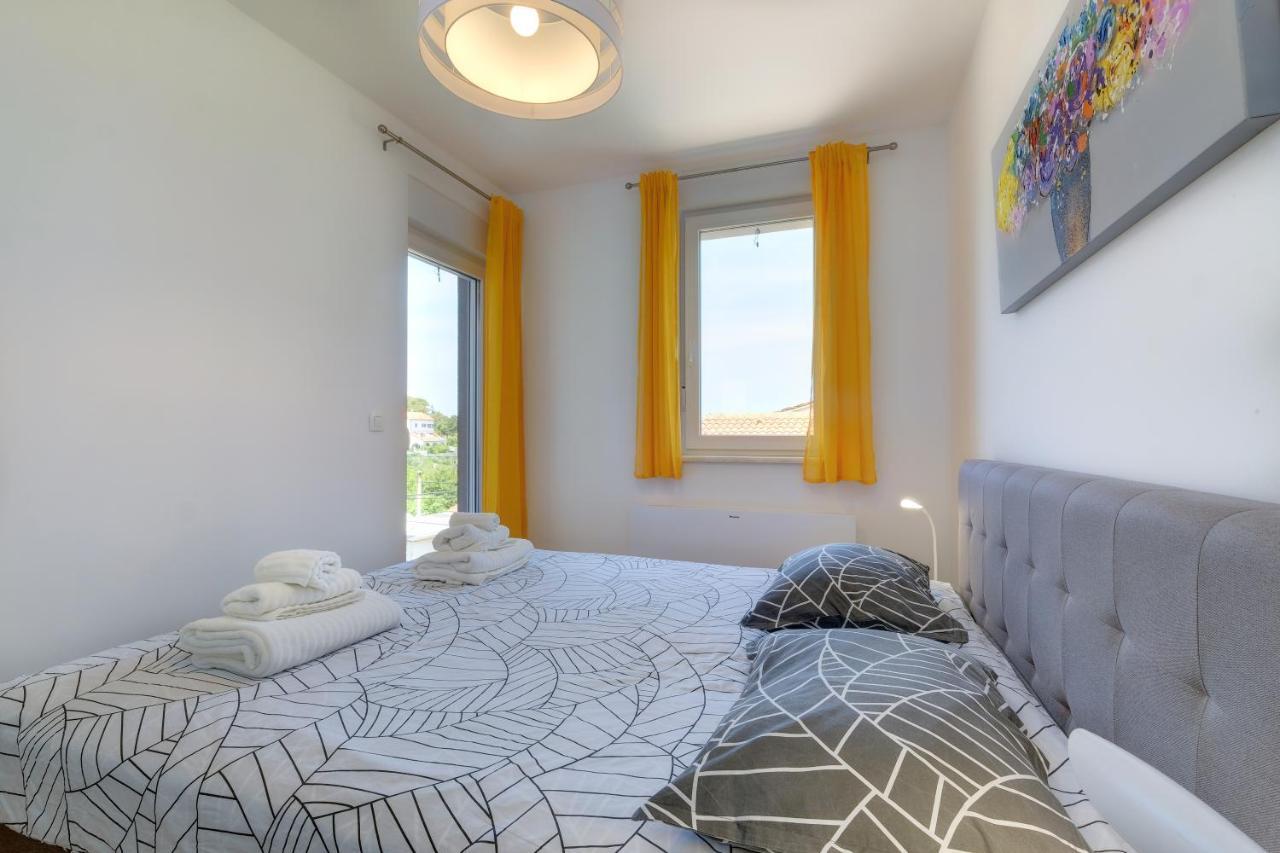 Apartments Hemetek ヴェリ・ロシニュ エクステリア 写真