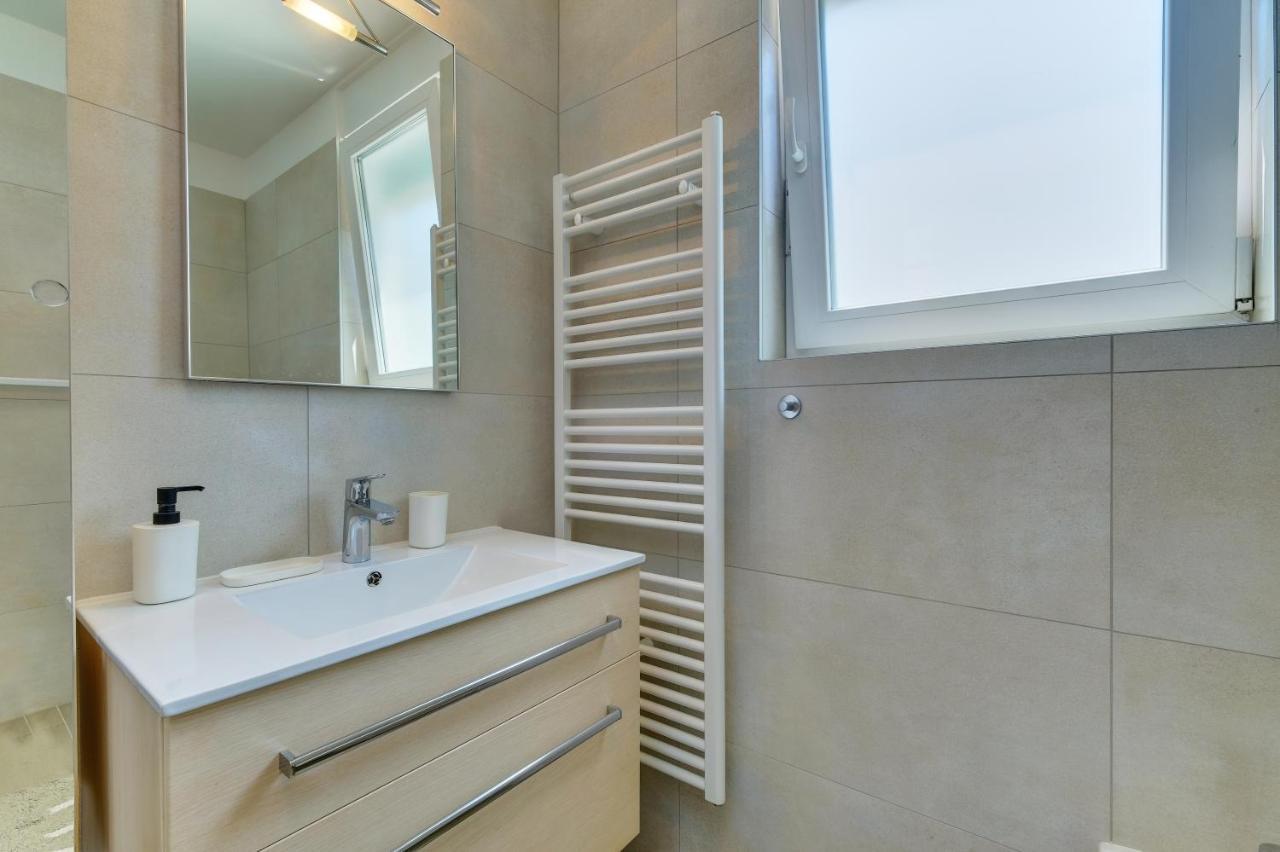 Apartments Hemetek ヴェリ・ロシニュ エクステリア 写真