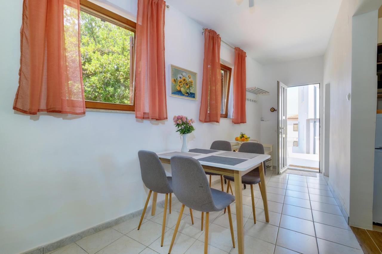 Apartments Hemetek ヴェリ・ロシニュ エクステリア 写真