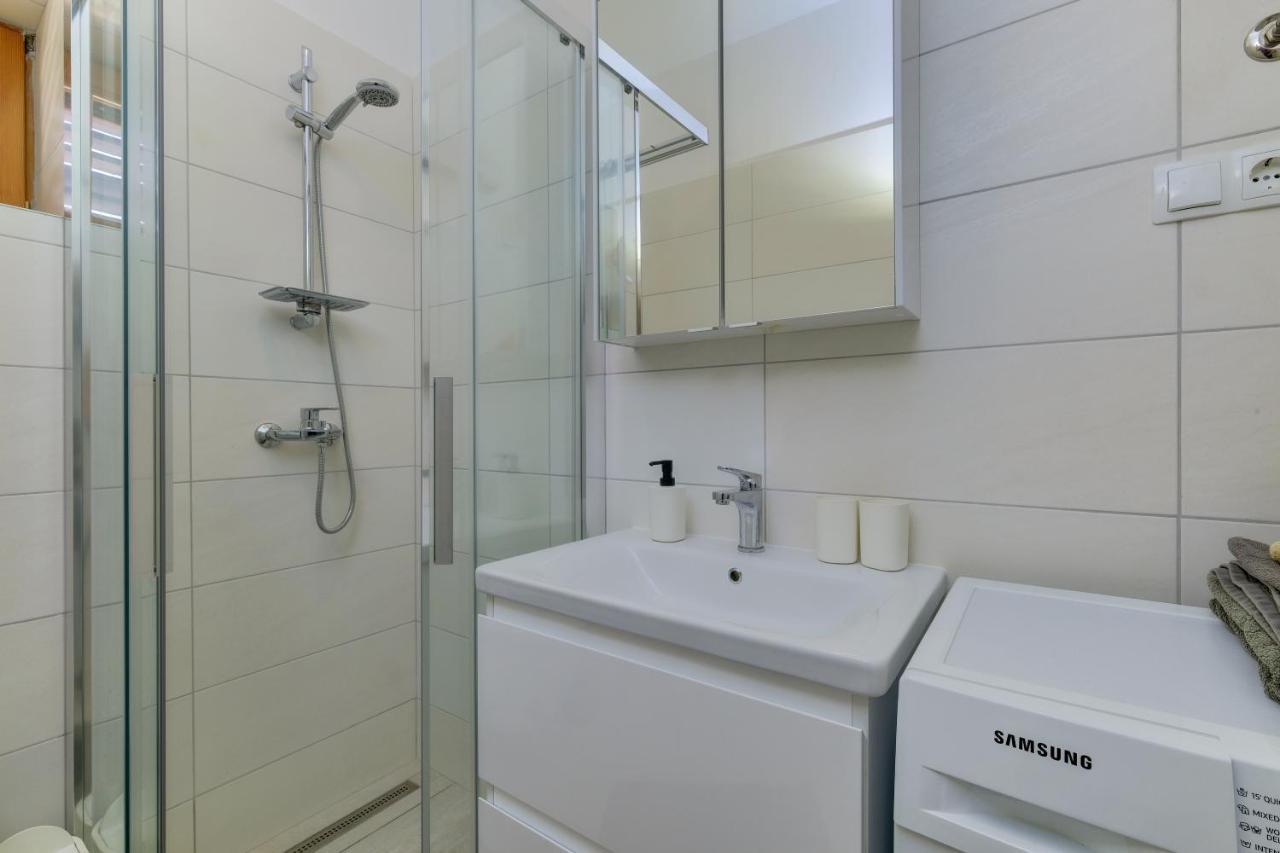 Apartments Hemetek ヴェリ・ロシニュ エクステリア 写真