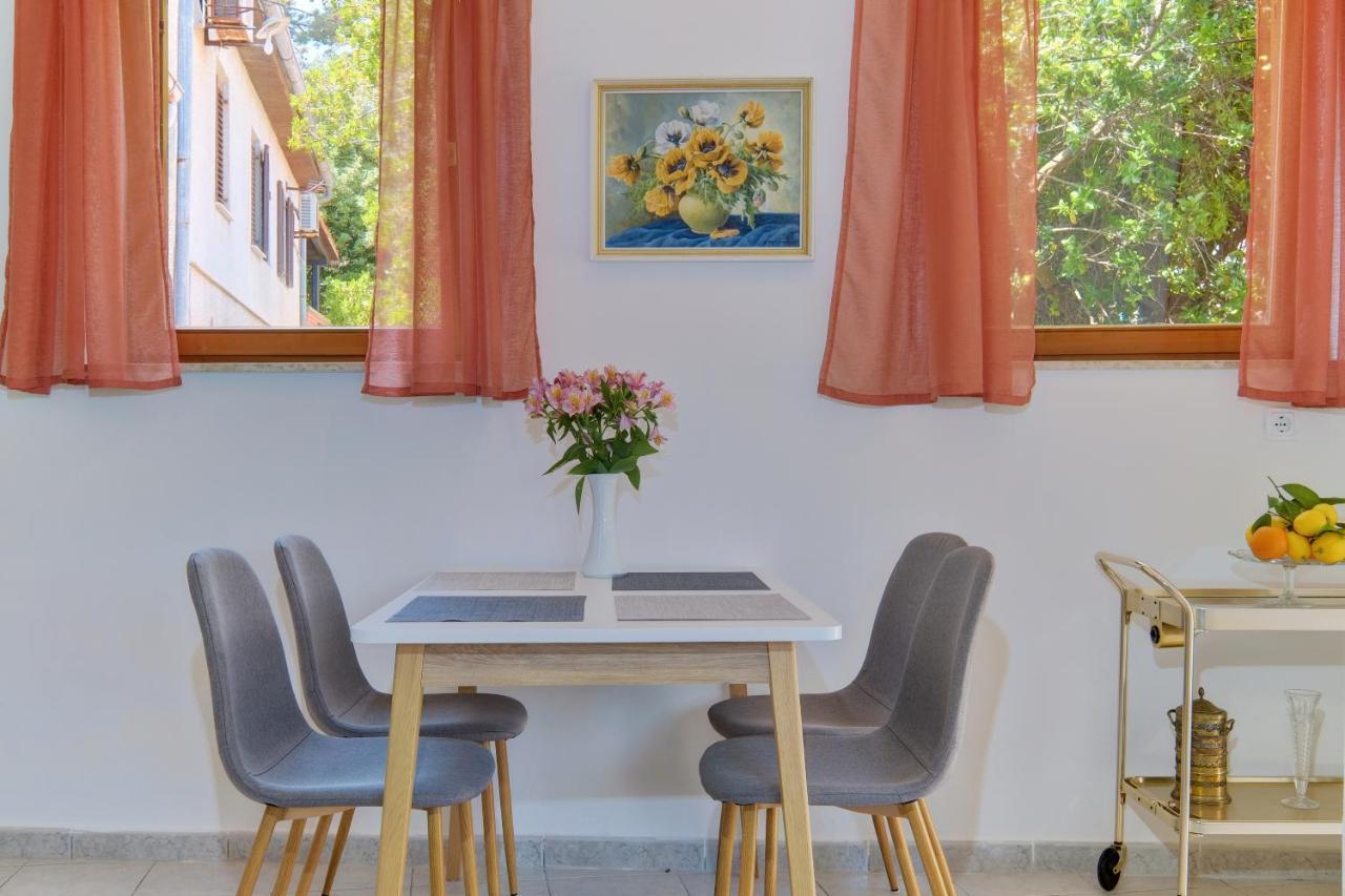 Apartments Hemetek ヴェリ・ロシニュ エクステリア 写真